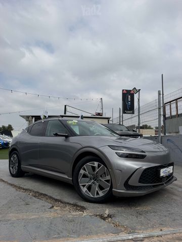 מודעת רכב ג'נסיס GV60