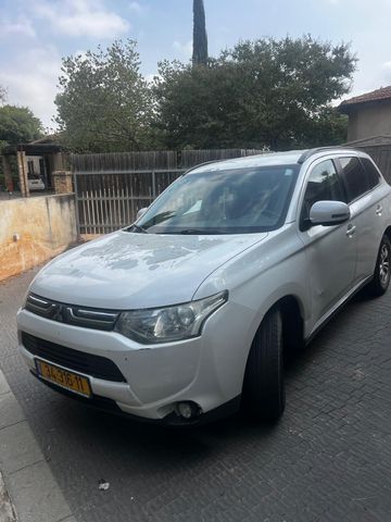 מודעת רכב מיצובישי אאוטלנדר