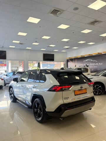 מודעת רכב טויוטה RAV4