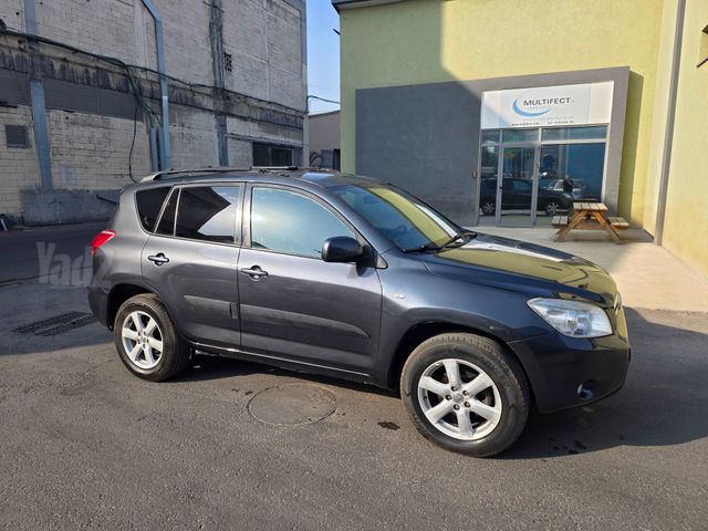 מודעת רכב טויוטה RAV4