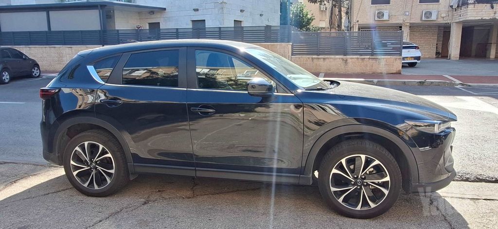 מודעת רכב מאזדה CX-5
