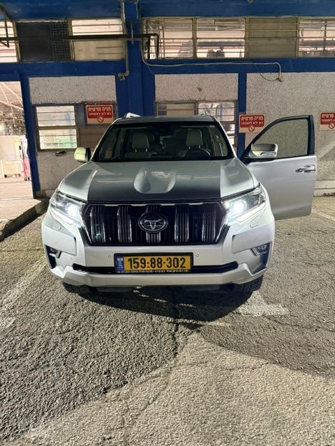 מודעת רכב טויוטה לנד קרוזר