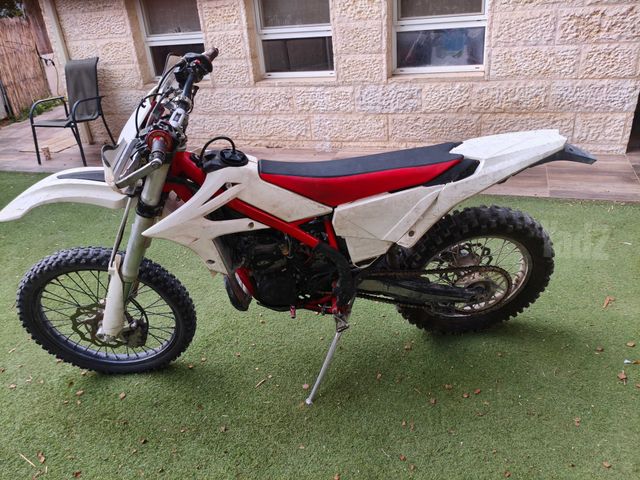 מודעת רכב בטא איקסטריינר 250