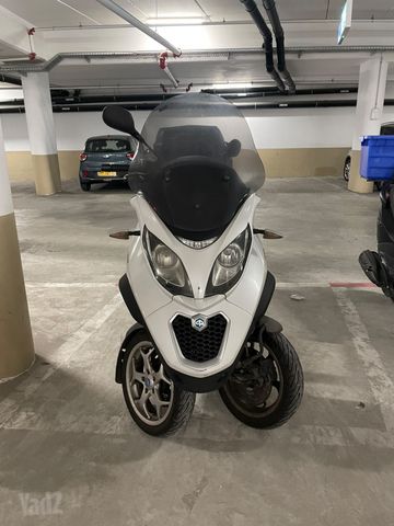 מודעת רכב פיאג'ו MP3 500