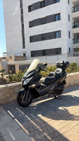 מודעת רכב הונדה סילבר-ווינג 600