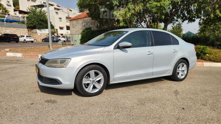 מודעת רכב פולקסווגן ג'טה 