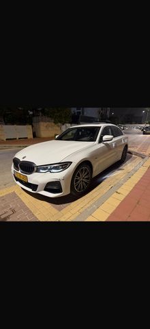 מודעת רכב ב מ וו סדרה 3