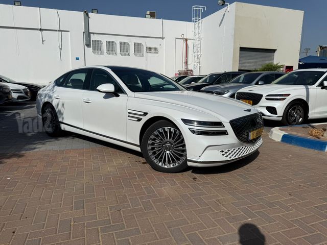 מודעת רכב ג'נסיס G80