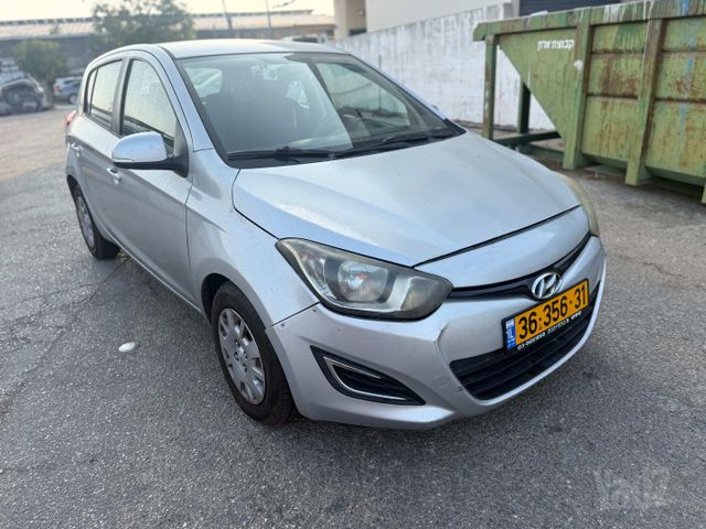 מודעת רכב יונדאי i20