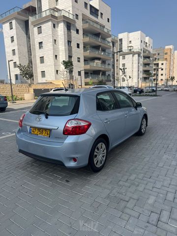 מודעת רכב טויוטה אוריס