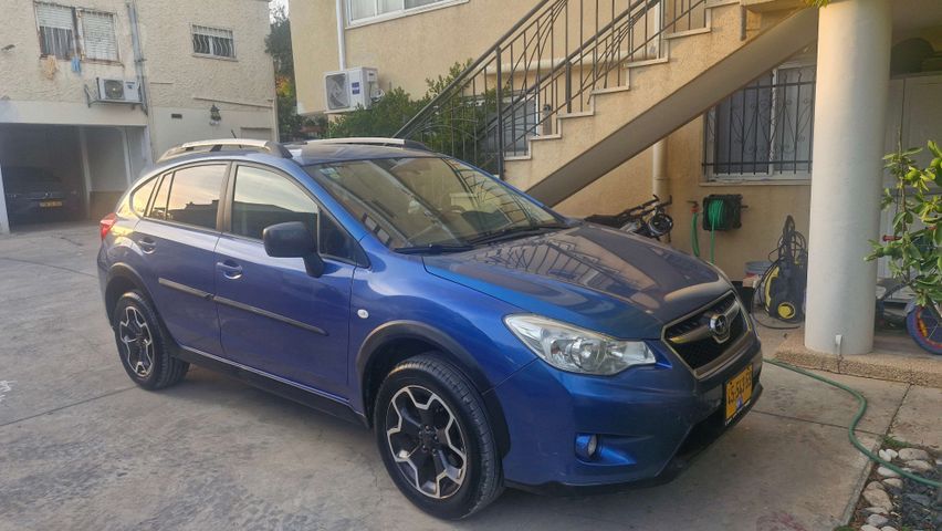 מודעת רכב סובארו XV