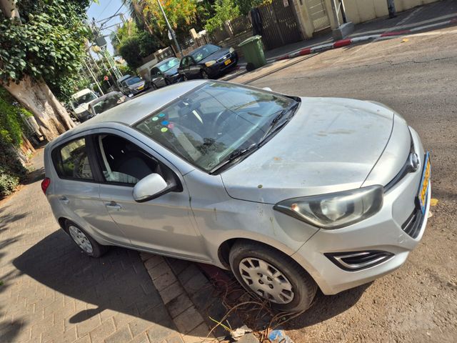 מודעת רכב יונדאי i20 2