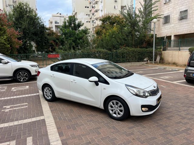 מודעת רכב קיה ריו