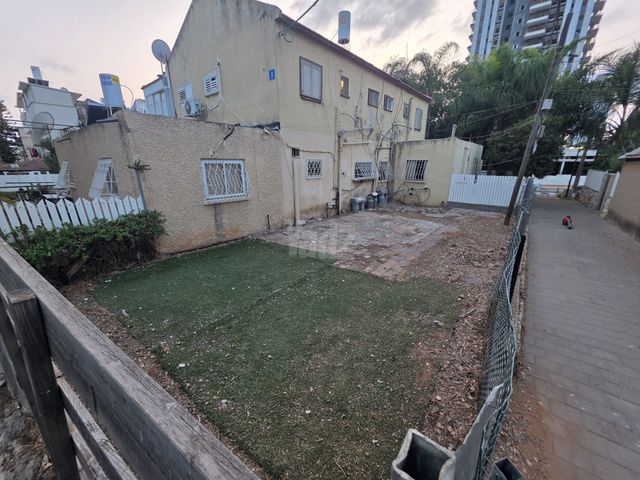 ישעיהו 8