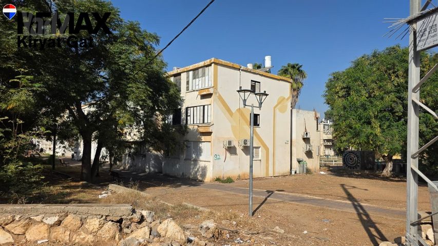 שדרות העצמאות 92