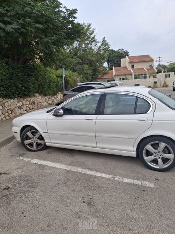 מודעת רכב יגואר X-type