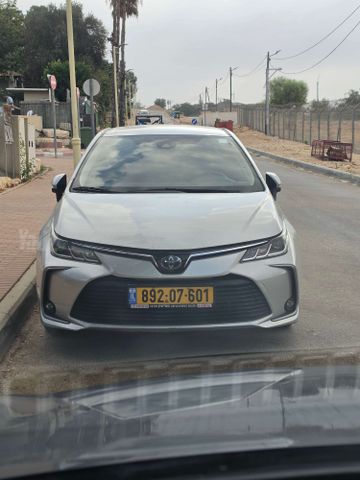 מודעת רכב טויוטה קורולה