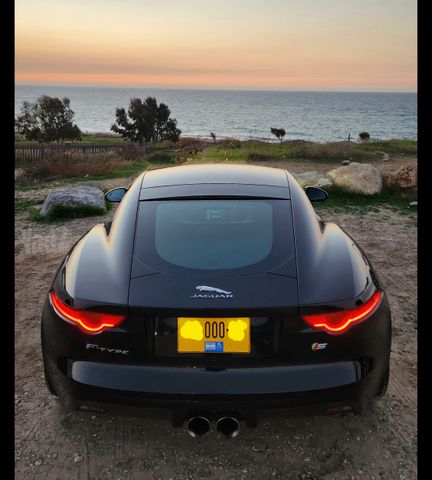 מודעת רכב יגואר F-type