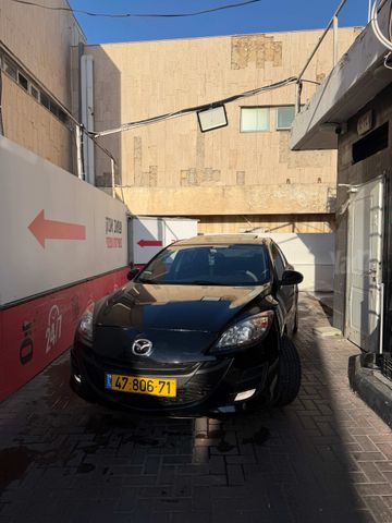 מודעת רכב מאזדה 3