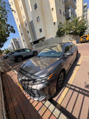 מודעת רכב טויוטה קאמרי