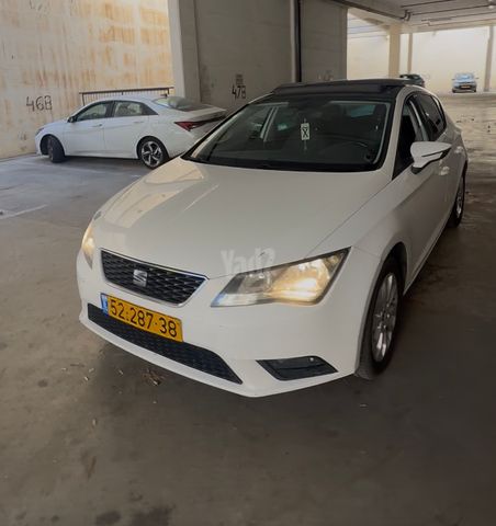 מודעת רכב סיאט לאון