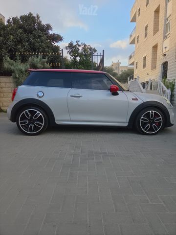 מודעת רכב מיני קופר