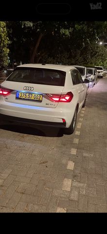 מודעת רכב אאודי A1
