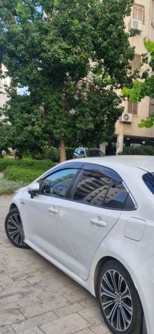 מודעת רכב טויוטה קורולה