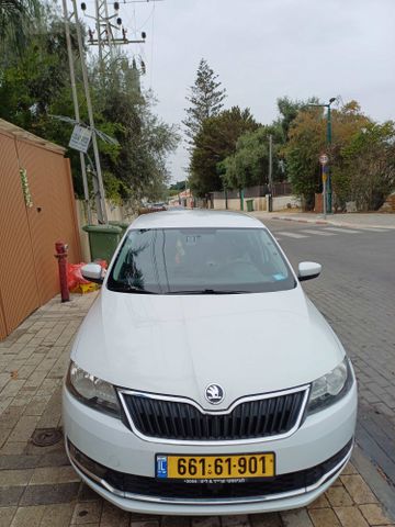 מודעת רכב סקודה ראפיד