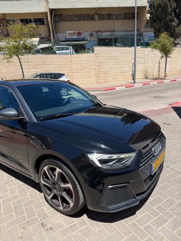מודעת רכב אאודי A1