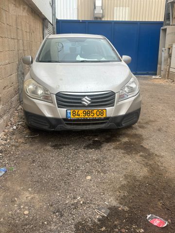 מודעת רכב סוזוקי קרוסאובר