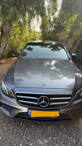 מודעת רכב מרצדס-בנץ E-class