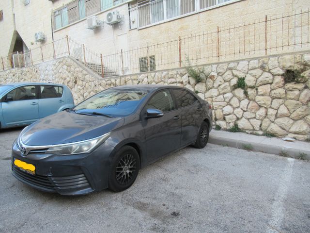 מודעת רכב טויוטה קורולה