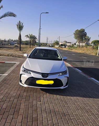 מודעת רכב טויוטה קורולה