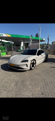 מודעת רכב פורשה טייקן