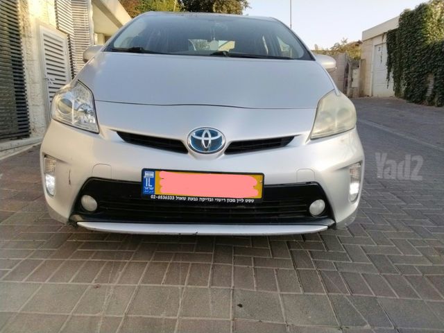 מודעת רכב טויוטה פריוס