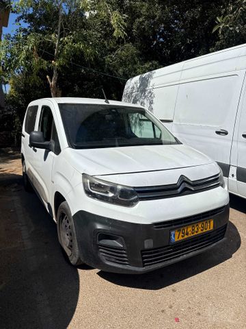 מודעת רכב סיטרואן ברלינגו
