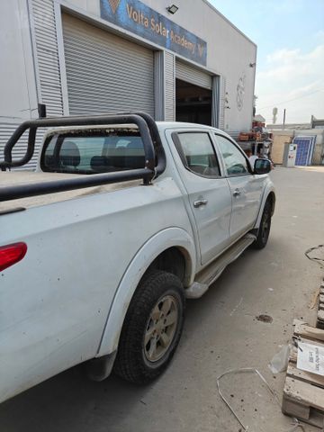 מודעת רכב מיצובישי טרייטון / L200