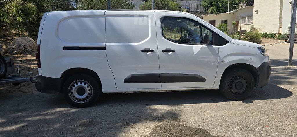 מודעת רכב סיטרואן ברלינגו 