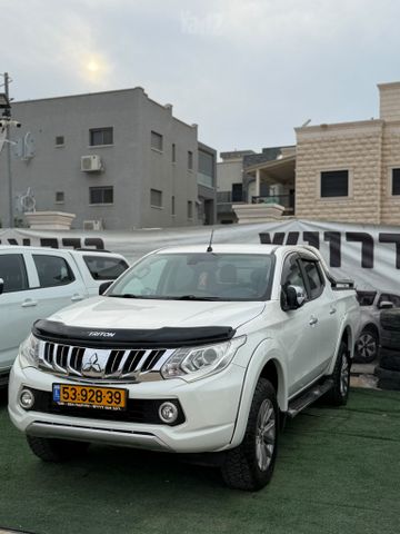 מודעת רכב מיצובישי טרייטון / L200