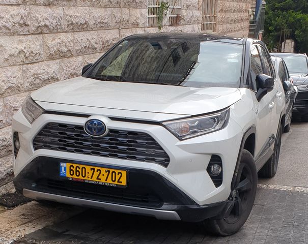 מודעת רכב טויוטה RAV4