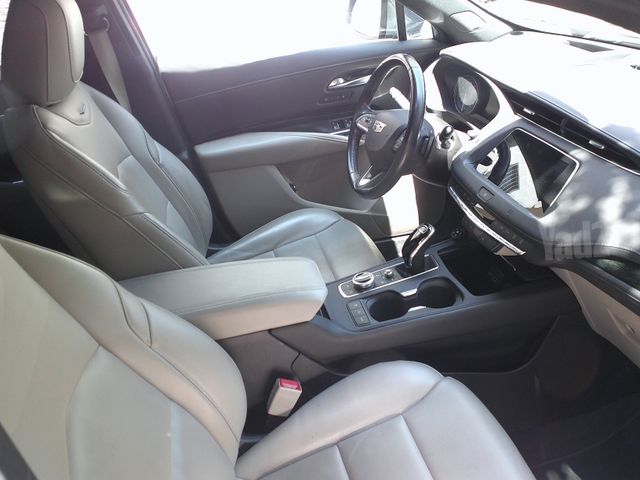 מודעת רכב קאדילק XT4
