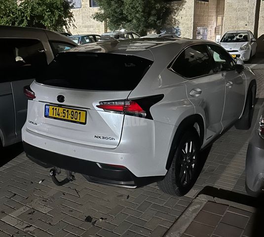NX 4X4 Premium 300h היברידי אוט׳ 2.5 (155 כ״ס) [2014-2018]