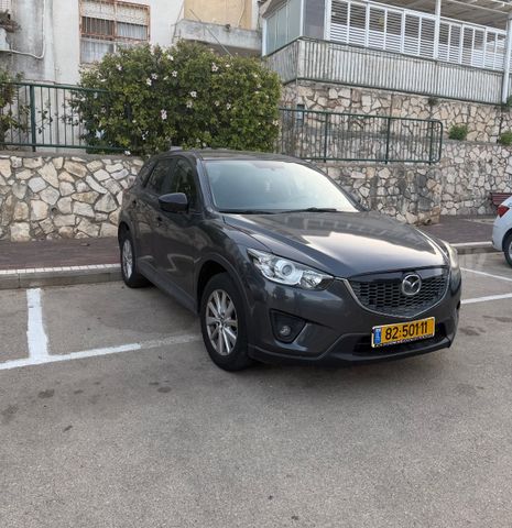 מודעת רכב מאזדה CX-5