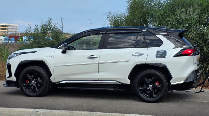 מודעת רכב טויוטה RAV4
