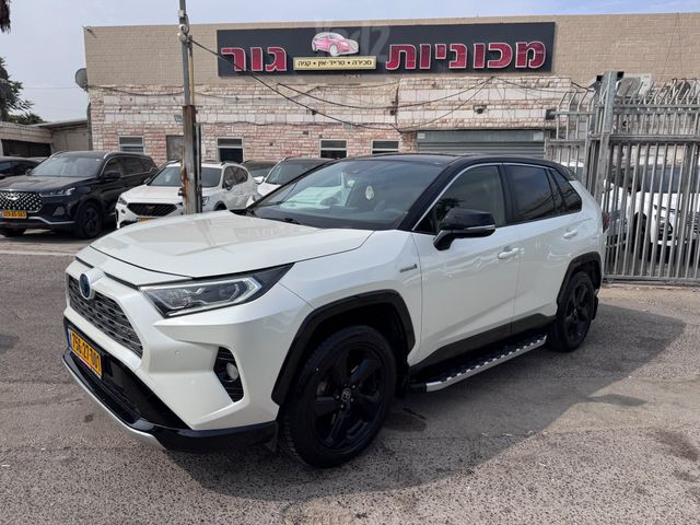 מודעת רכב טויוטה RAV4