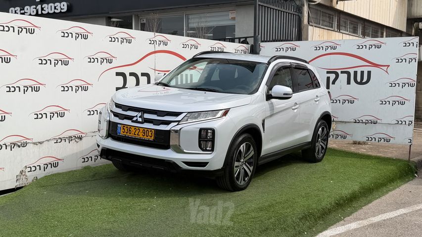 מודעת רכב מיצובישי ASX