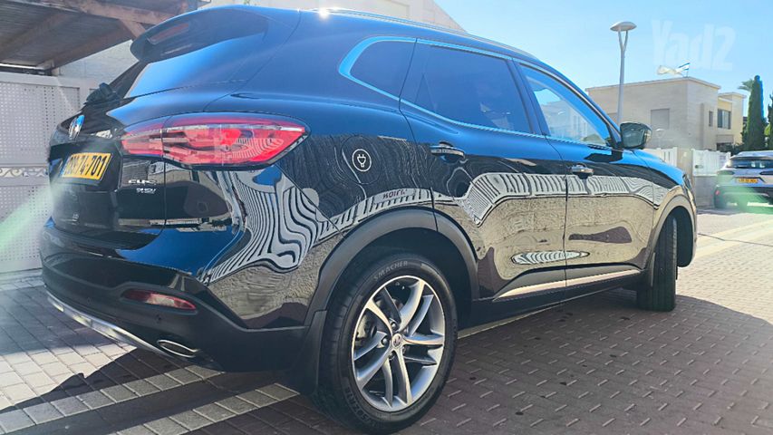 מודעת רכב אם ג'י EHS PHEV