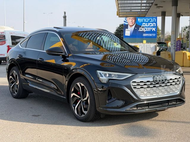 מודעת רכב אאודי Q8 e-tron