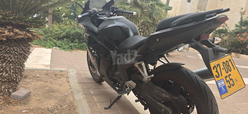 מודעת רכב דיאלים Roadwin 250